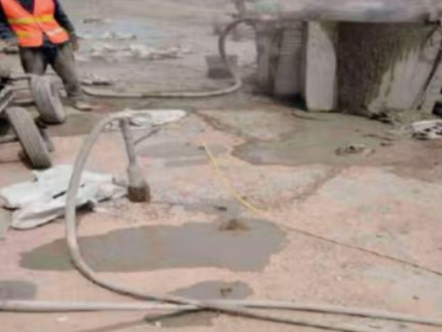 长丰水泥混凝土路面板底注浆技术 路面脱空注浆整治方案